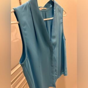 Aritzia Babaton blouse size S